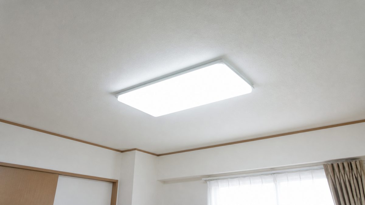 LED器具に交換した直後の天井